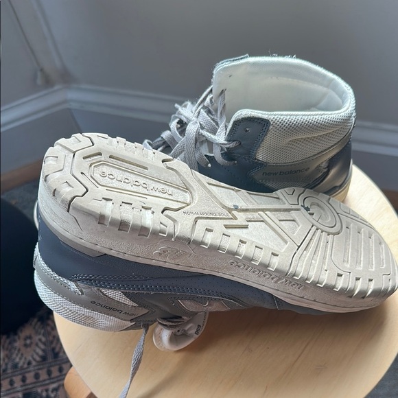 Aime Leon Dore New Balance Men's Gray and White High-Top Sneakers - Picture 5 of 6